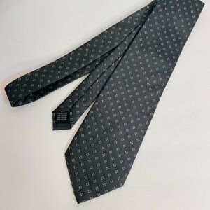 Saxony Collection Heavyweight Neutral Gray Necktie 58”